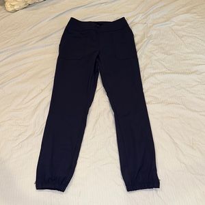 NWOT Kinona lightweight joggers